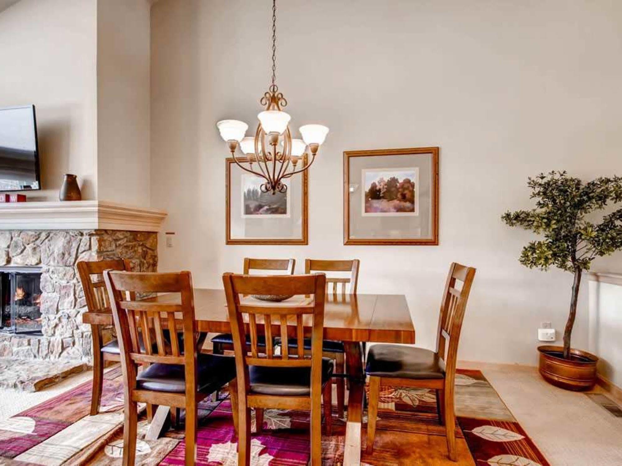 One Breckenridge Place Townhomes Экстерьер фото